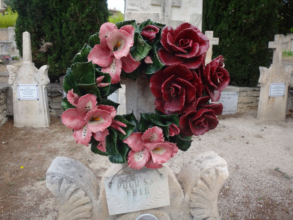 Gordes, France ceramic cemetery wreath.