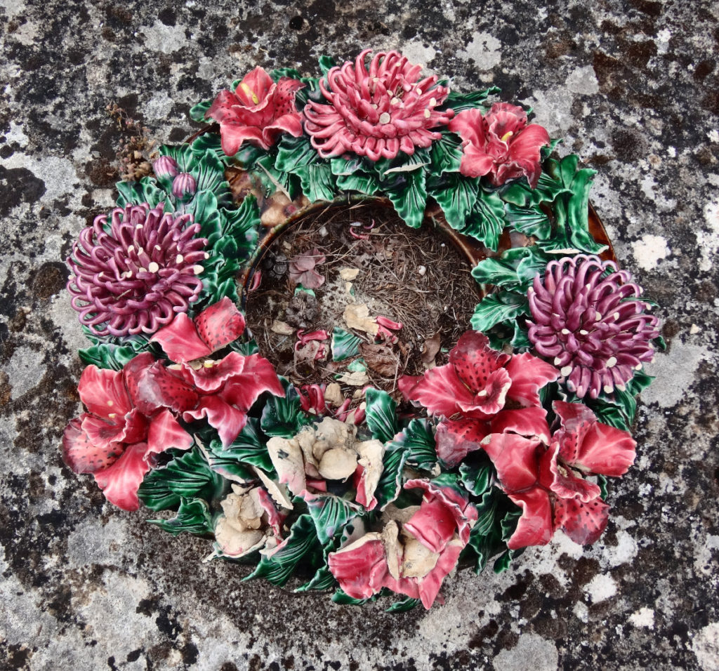 Gordes, France ceramic cemetery wreath.