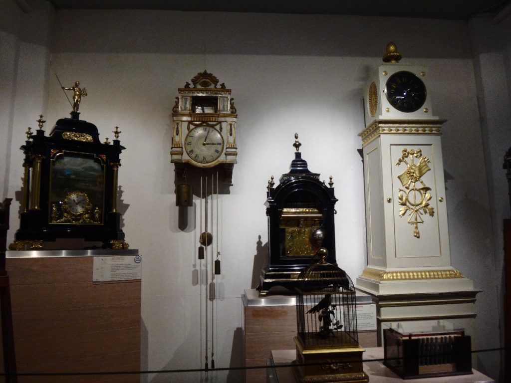 You can easily see the diversity in design of these music boxes and clocks.